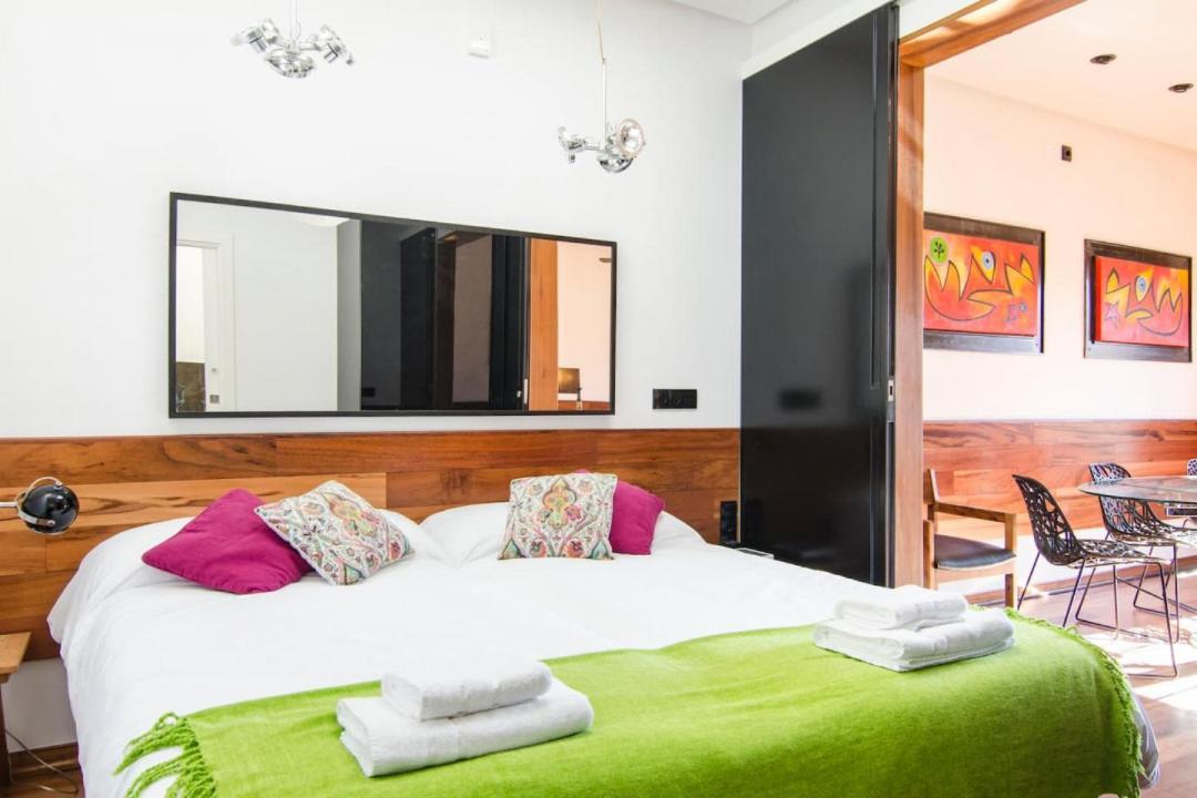 3Bedrooms 2Bathrooms Furnished - Lavapies - Bright マドリード エクステリア 写真