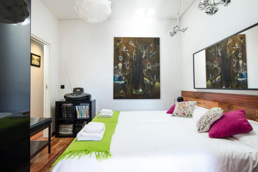 3Bedrooms 2Bathrooms Furnished - Lavapies - Bright マドリード エクステリア 写真